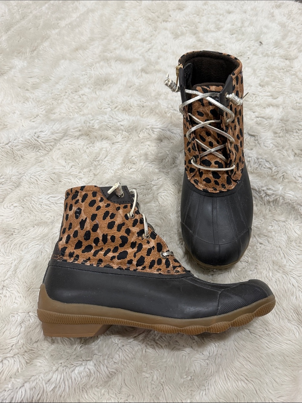 Sperry Leopard Print Saltwater Lace Up Duck Boots Woman’s Size 7